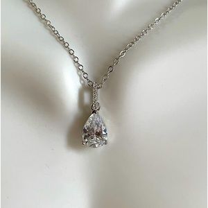 3 Ct pear pendant necklace